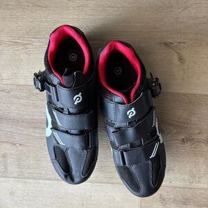 Peleton Shoes 40